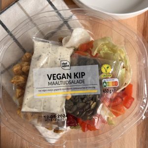 Lidl vegan kip maaltijdsalade - Vegan Taste Test 45
