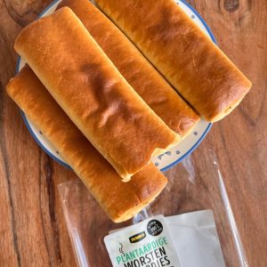 Jumbo plantaardige worstenbroodjes - Vegan Taste Test 57