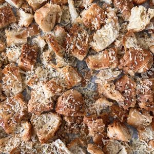 Croitons - croissant croutons