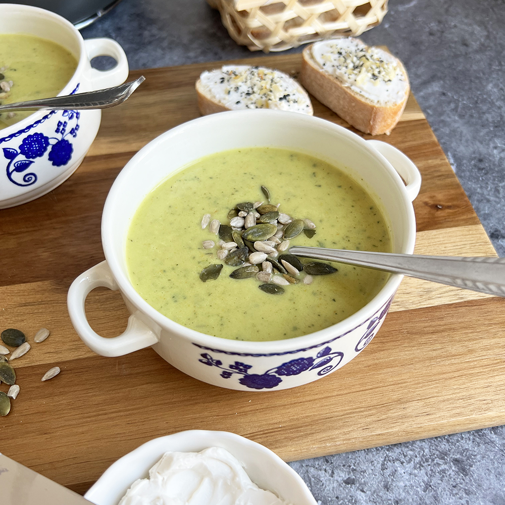 veganistische soep met courgette en kerrie vegan plantaardig plantbased plant-based recept