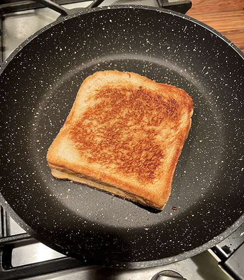 Bestrating evolutie correct Wat eet je dan wel? - TikTok ontdekkingen #25: mayonaise tosti - Wat eet je  dan wel?