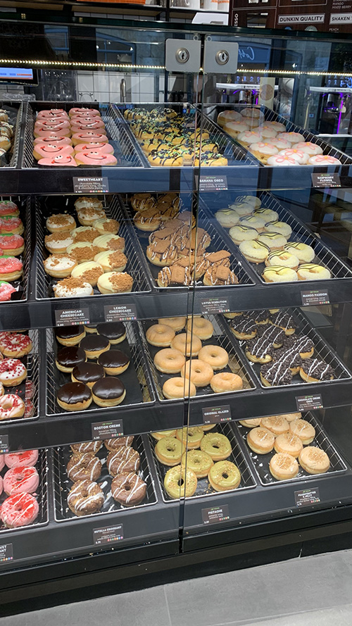maart bezig sla Wat eet je dan wel? - Vegan Taste Test #12: vegan donuts bij Dunkin' Donuts  - Wat eet je dan wel?