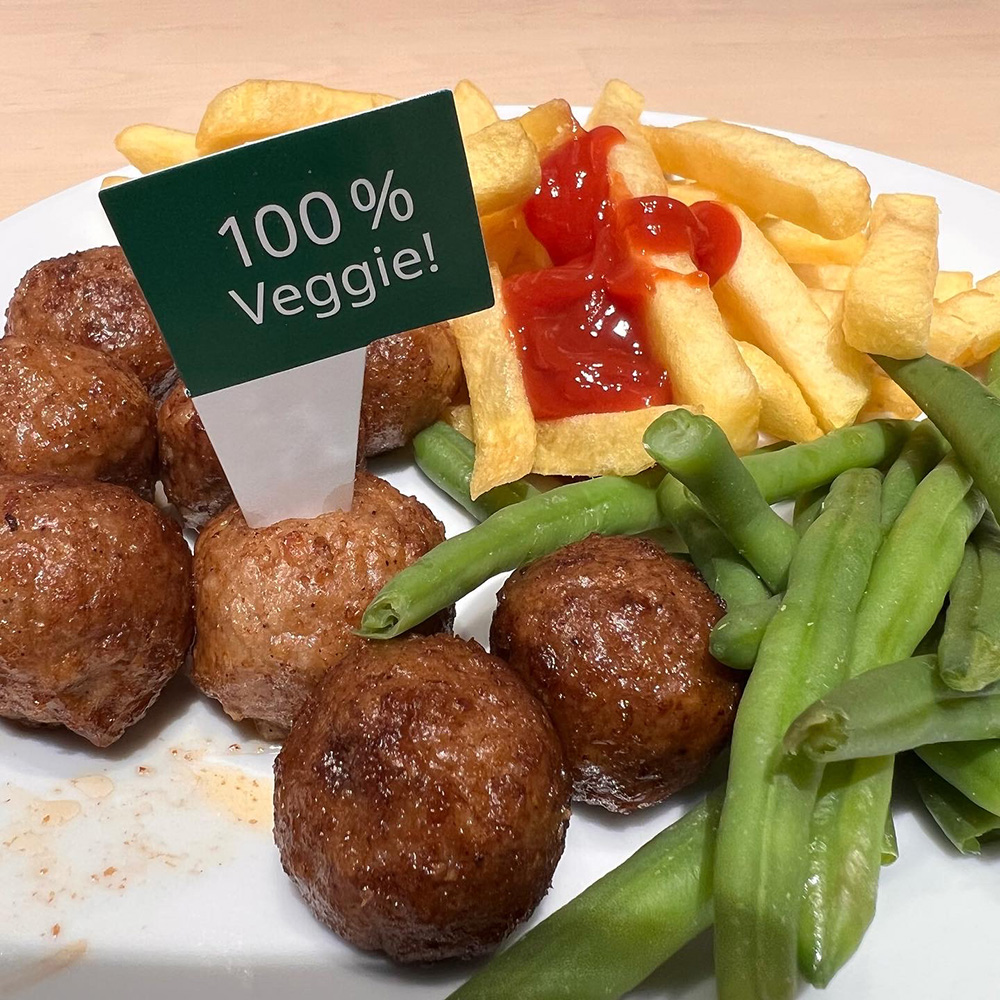 Vegan Zweedse balletjes bij IKEA plantaardig plantbased vegetarisch melkvrij zonder melk